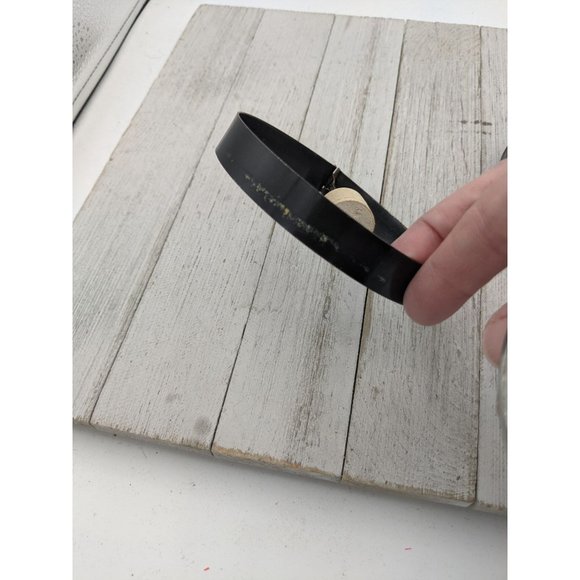 Set of 2 Metal Round Circle Fried Egg Ring Pancake Mold Wood Handle - Picture 2 of 3